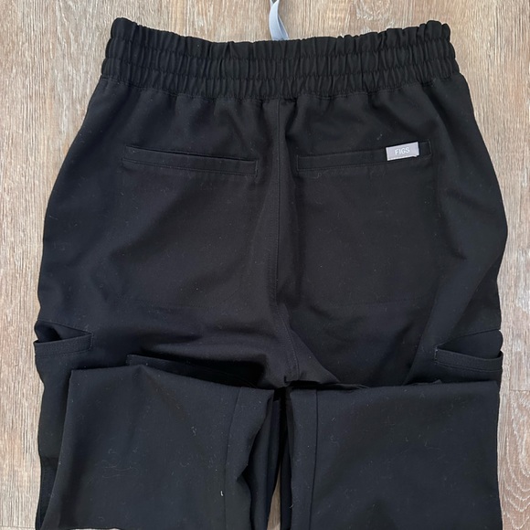 Black high waisted Evans skinny scrub pants - Picture 3 of 3